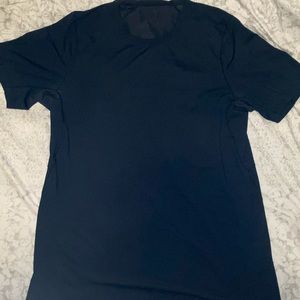 Men’s lululemon shirt